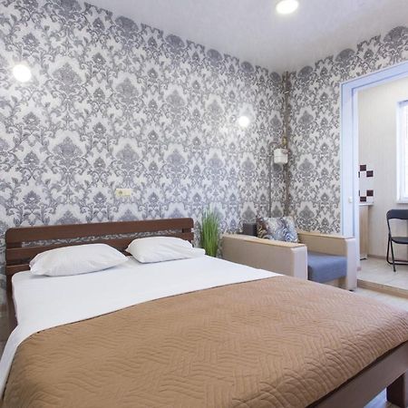 Well Located Studio - Yaroslavska Str. 21 Apartment Харков Екстериор снимка