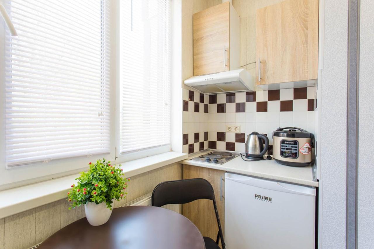 Well Located Studio - Yaroslavska Str. 21 Apartment Харков Екстериор снимка