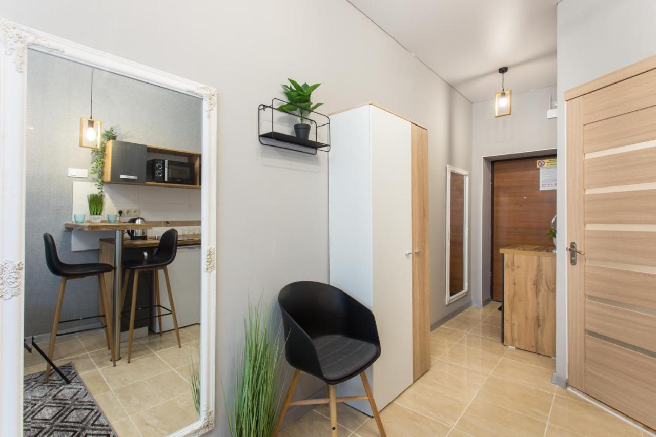 Well Located Studio - Yaroslavska Str. 21 Apartment Харков Екстериор снимка