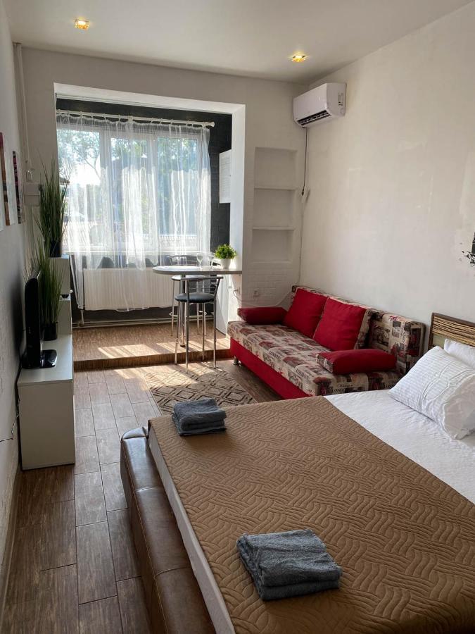 Well Located Studio - Yaroslavska Str. 21 Apartment Харков Екстериор снимка