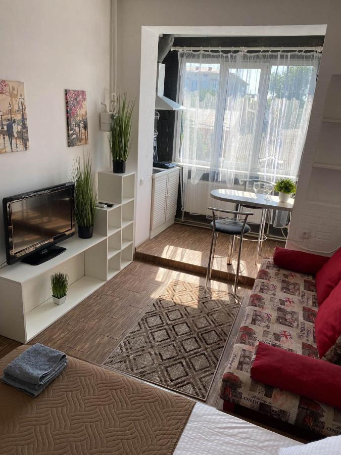 Well Located Studio - Yaroslavska Str. 21 Apartment Харков Екстериор снимка