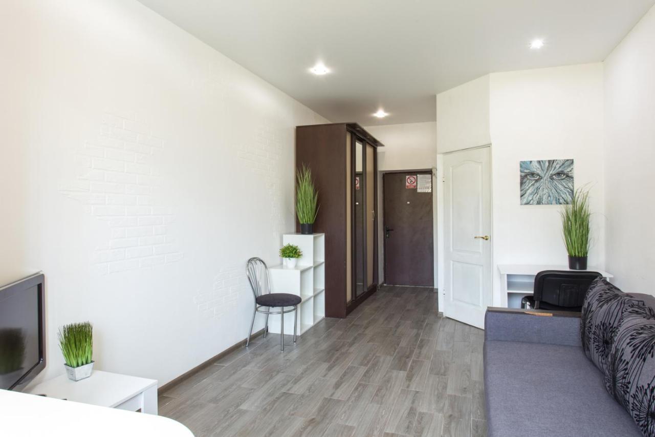 Well Located Studio - Yaroslavska Str. 21 Apartment Харков Екстериор снимка
