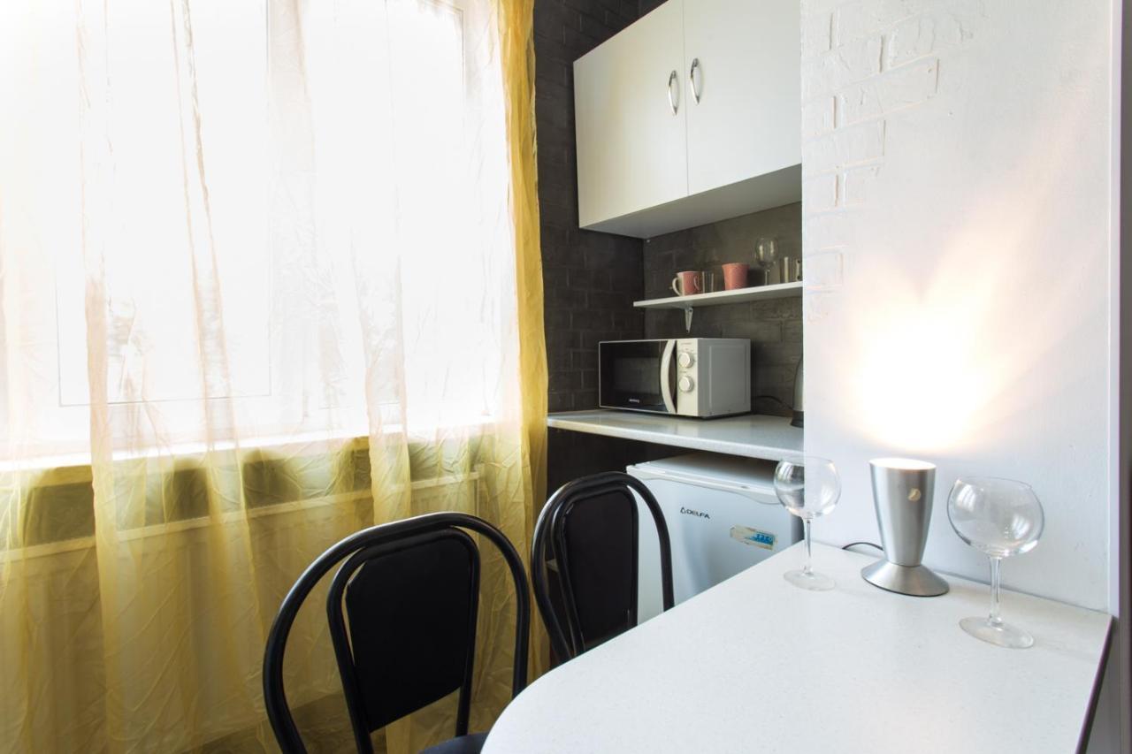 Well Located Studio - Yaroslavska Str. 21 Apartment Харков Екстериор снимка